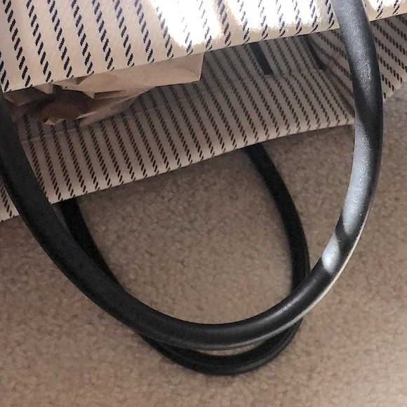 ⭐️Authentic Rare Celine Phantom luggage tote ✨… - Picture 12 of 15